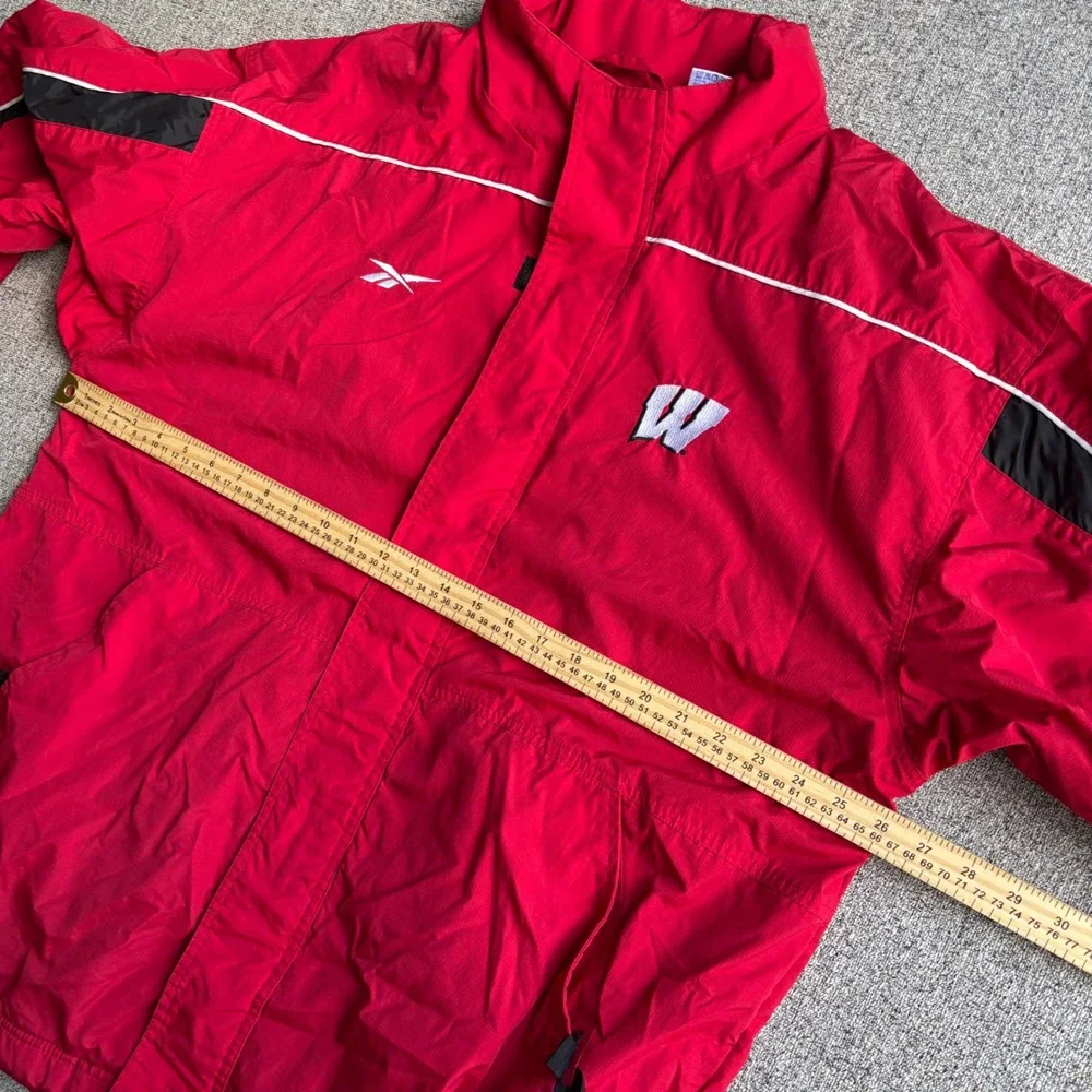 Wisconsin Badgers VTG Reebok Jacket Mens L Red Windbreaker Fleece Lined